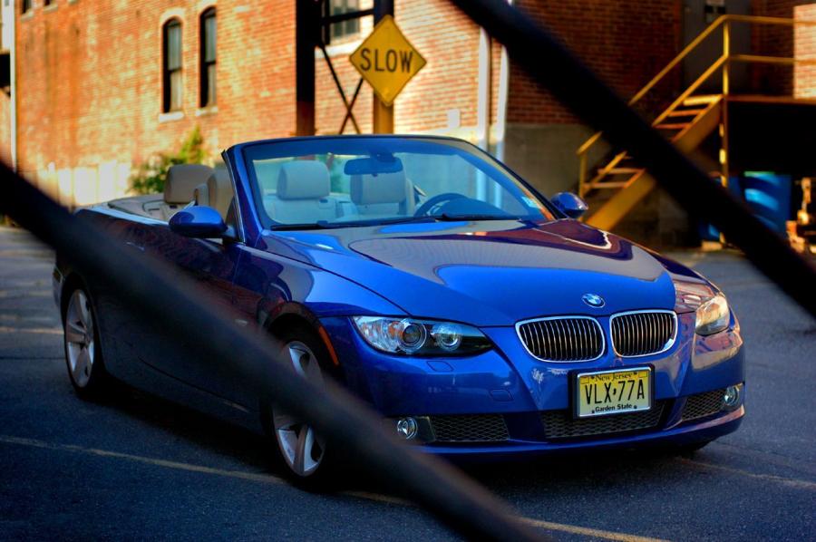  BMW 335i Convertible 2007 года  (фото 19 из 91)